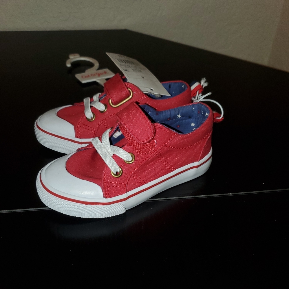 Size 6 toddler sneakers boys